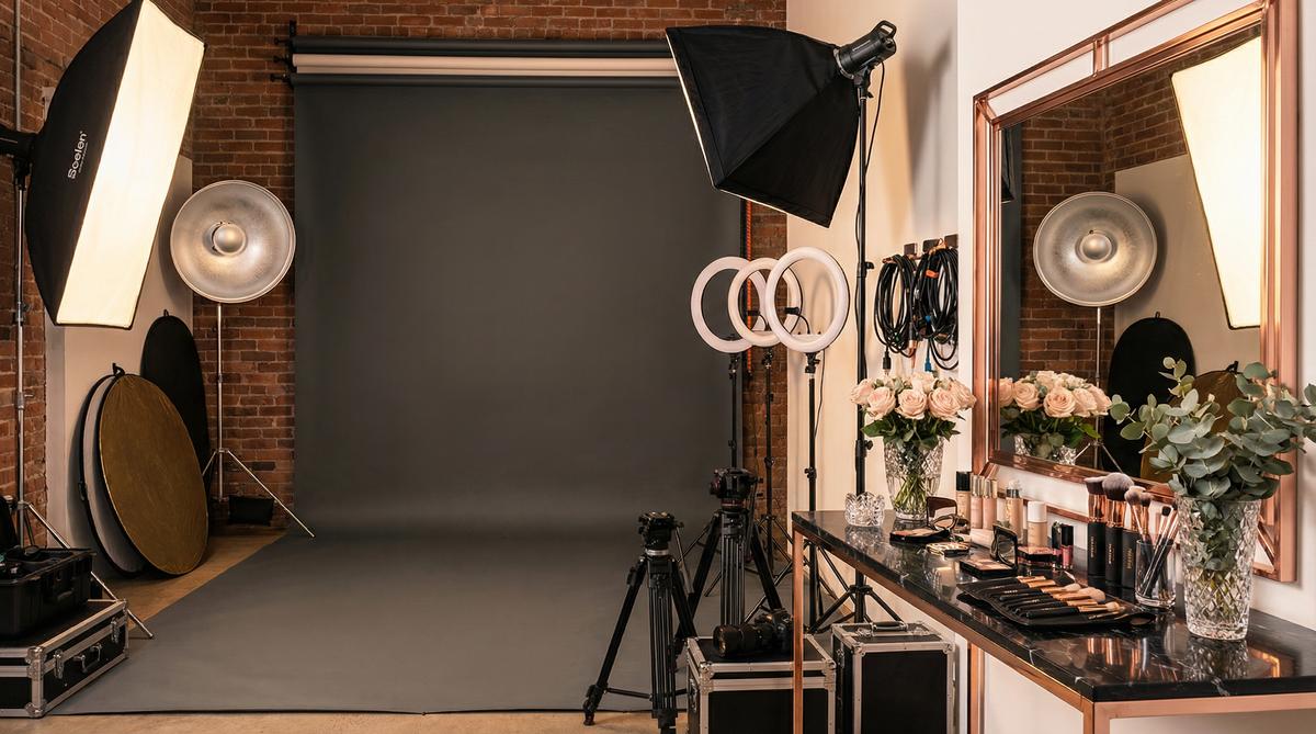 小马拉大车传媒写真棚拍传媒教程灯光构图技巧